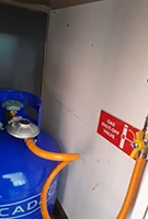 Gas bottle install 135x200